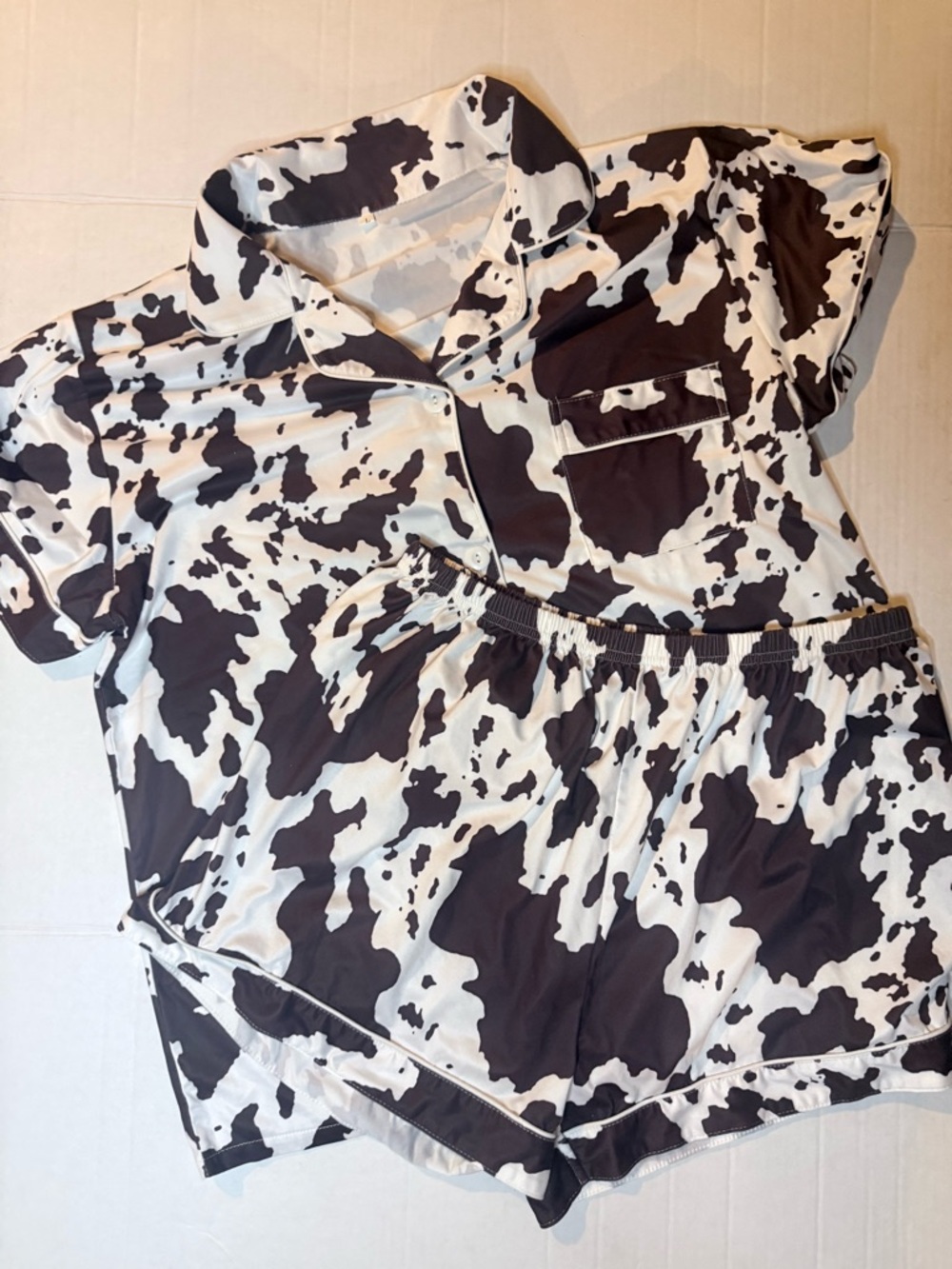 Source Unknown Black and White Cow Print Satin Pajama Set